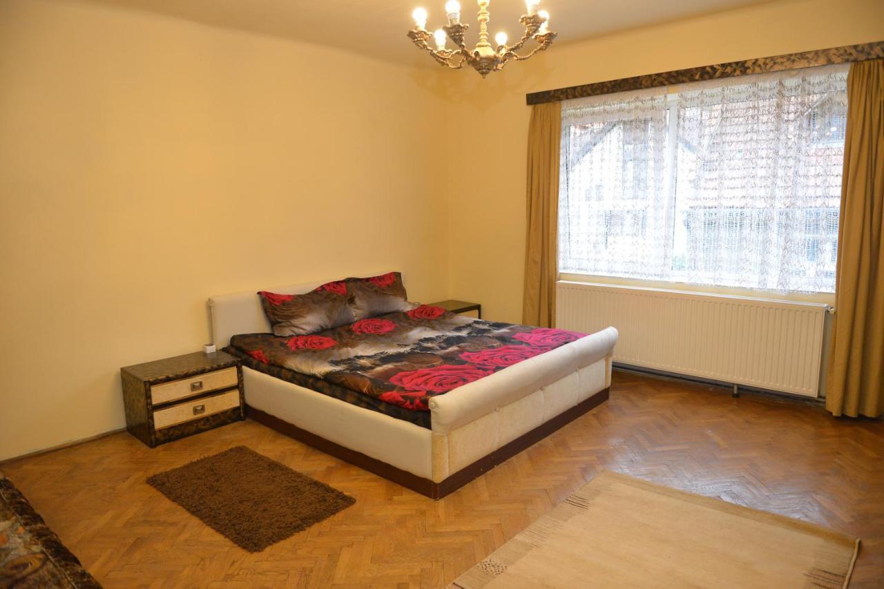 Apartament Oana Brasov Exterior photo
